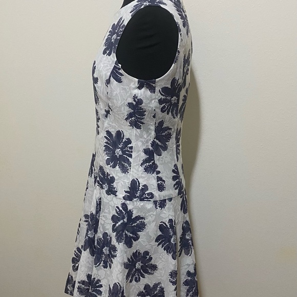 Tommy Hilfiger Floral Sleeveless Dress - Picture 3 of 11